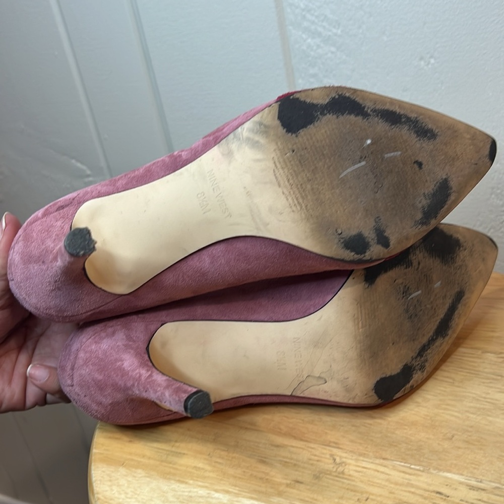 Pink and Red Suede Heel Pumps Nine West - Picture 8 of 11